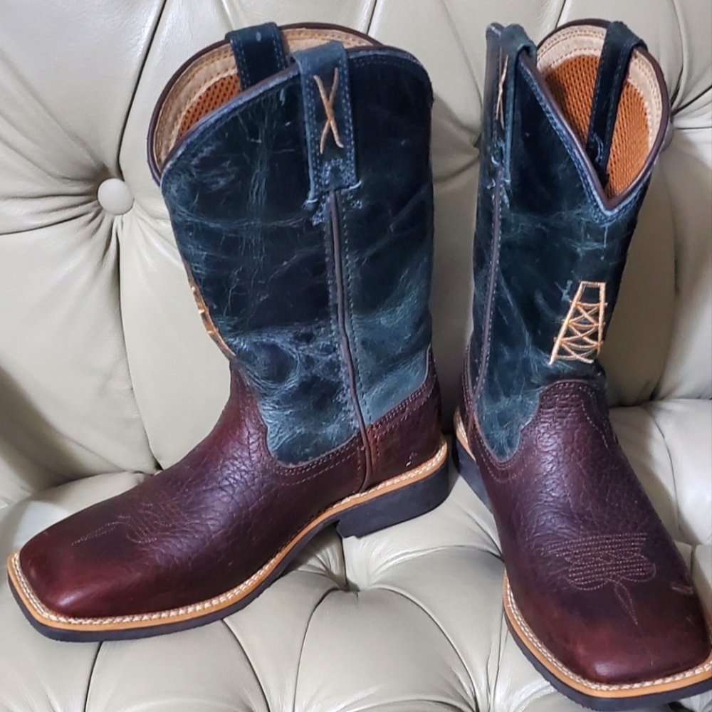 BIg Boy Size 2 Ariat Boot